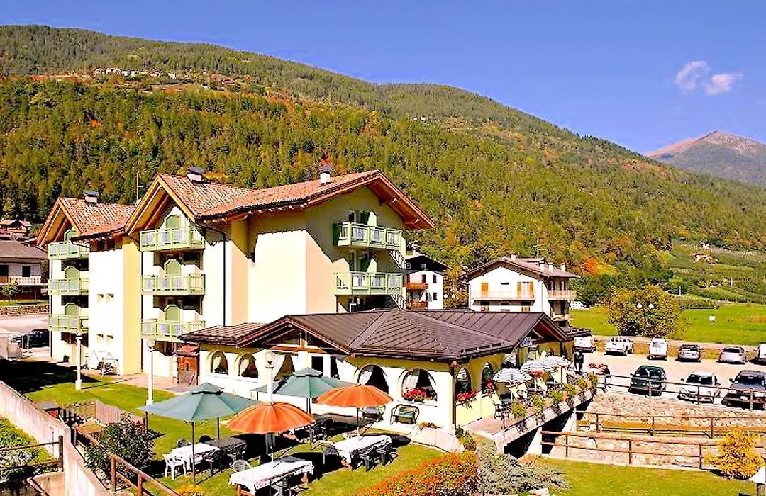 Hotel Monclassico-1